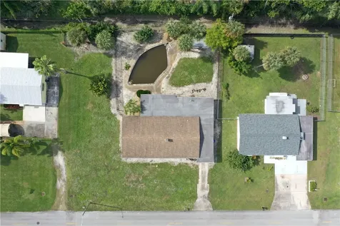 1701 24th Avenue Vero Beach FL 32960