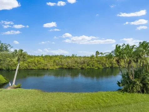 2800 Indian River Boulevard Vero Beach FL 32960