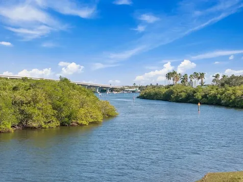 2800 Indian River Boulevard Vero Beach FL 32960