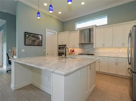 395 Sapphire Way SW Vero Beach FL 32968