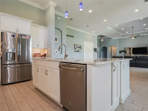 395 Sapphire Way SW Vero Beach FL 32968