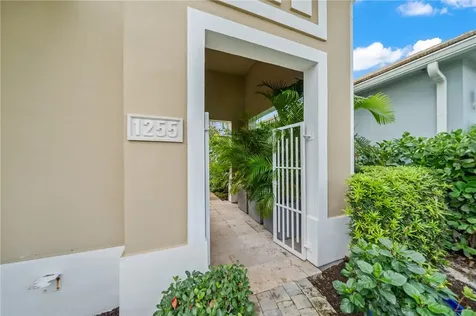 1255 Saint Georges Lane Vero Beach FL 32967