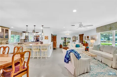 935 Tulip Lane Vero Beach FL 32963