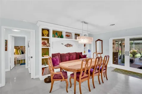 935 Tulip Lane Vero Beach FL 32963