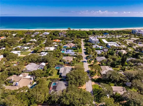 935 Tulip Lane Vero Beach FL 32963