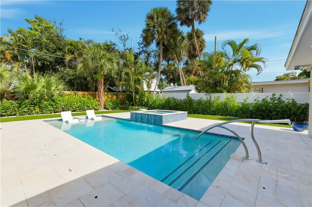 635 Gardenia Lane Vero Beach FL 32963