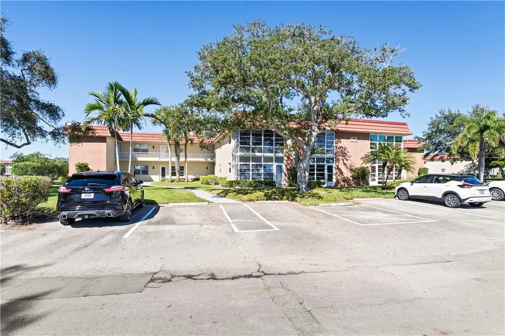 62 Woodland Drive Vero Beach FL 32962