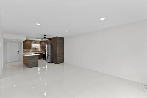 809 W Oakland Park Boulevard Fort Lauderdale FL 33311