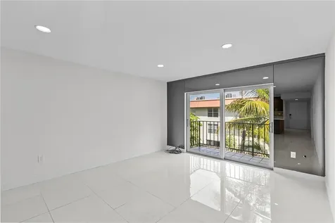 809 W Oakland Park Boulevard Fort Lauderdale FL 33311