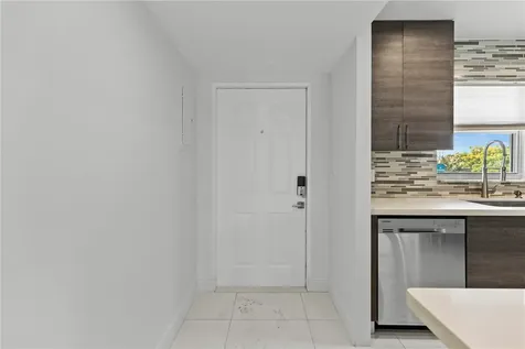 809 W Oakland Park Boulevard Fort Lauderdale FL 33311