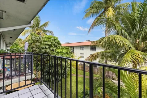 809 W Oakland Park Boulevard Fort Lauderdale FL 33311