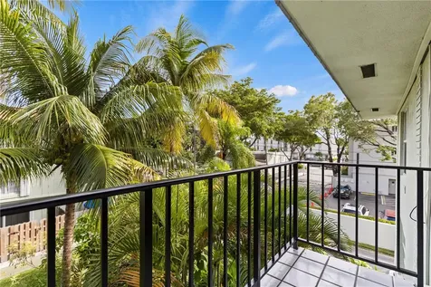 809 W Oakland Park Boulevard Fort Lauderdale FL 33311