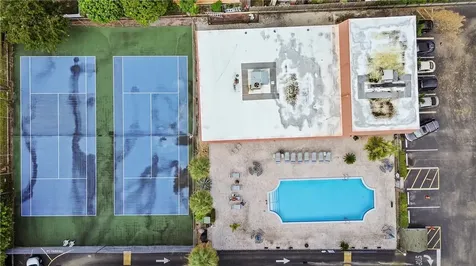 809 W Oakland Park Boulevard Fort Lauderdale FL 33311