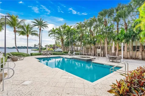 11 Royal Palm Point Vero Beach FL 32960