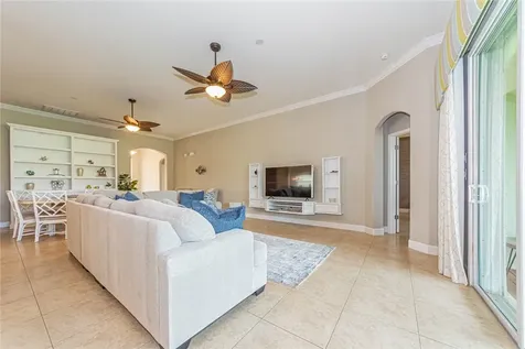 4250 Diamond Square Vero Beach FL 32967