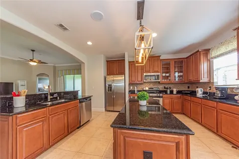 4250 Diamond Square Vero Beach FL 32967