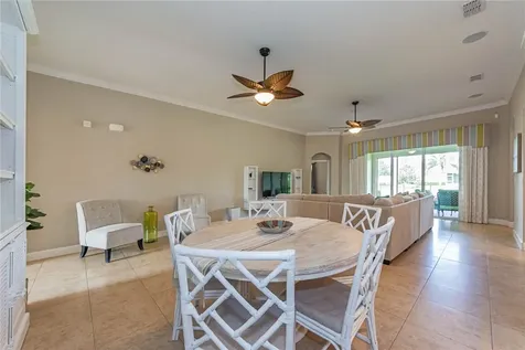 4250 Diamond Square Vero Beach FL 32967