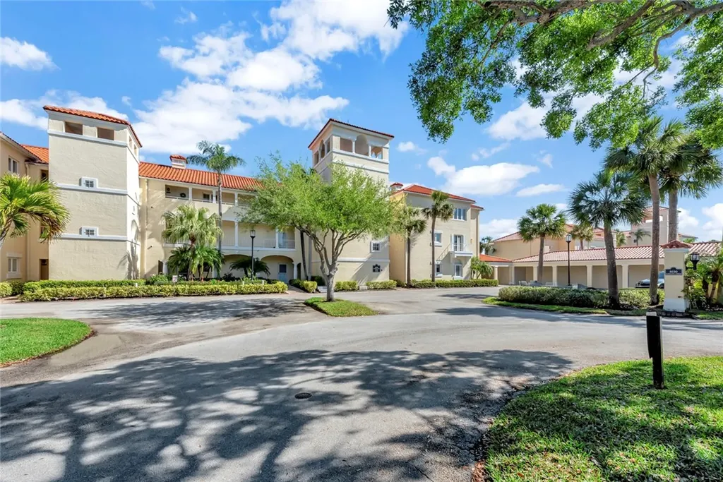 5030 Harmony Circle Vero Beach FL 32967