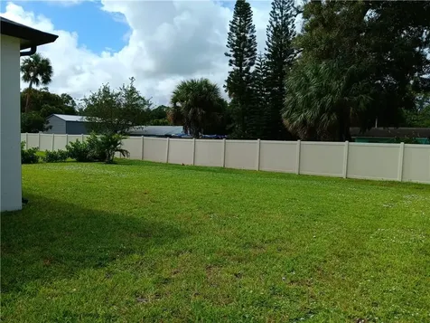 2121 Bridgehampton Terrace Vero Beach FL 32966