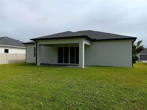 2121 Bridgehampton Terrace Vero Beach FL 32966