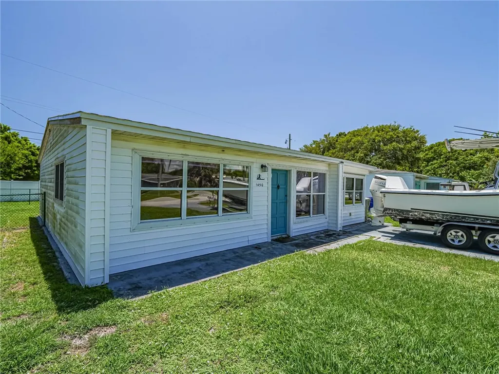 1450 5th Avenue Vero Beach FL 32960