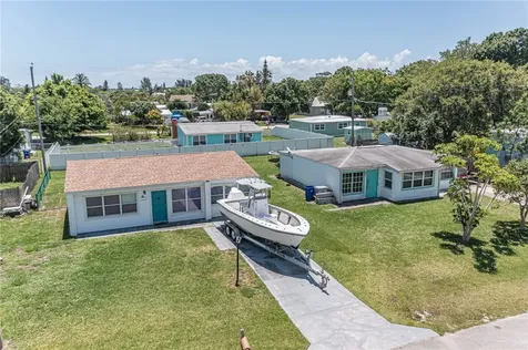 1450 5th Avenue Vero Beach FL 32960