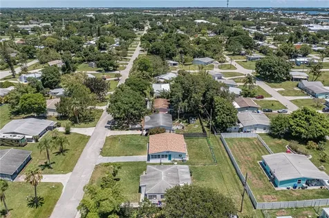 1450 5th Avenue Vero Beach FL 32960
