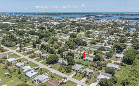 1450 5th Avenue Vero Beach FL 32960