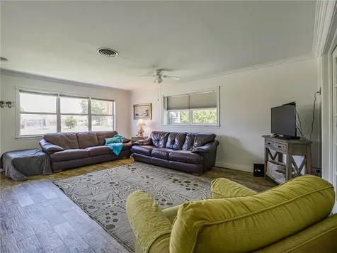 1450 5th Avenue Vero Beach FL 32960