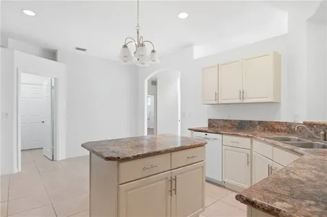 391 W Tangerine Square SW Vero Beach FL 32968