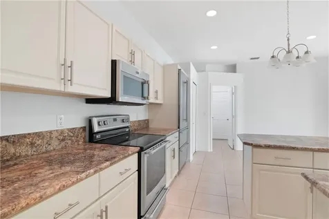 391 W Tangerine Square SW Vero Beach FL 32968
