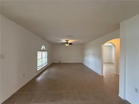 2538 12th Square SW Vero Beach FL 32968