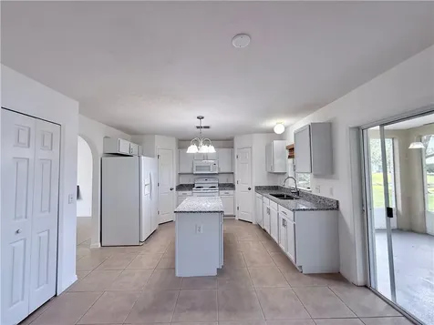 2538 12th Square SW Vero Beach FL 32968