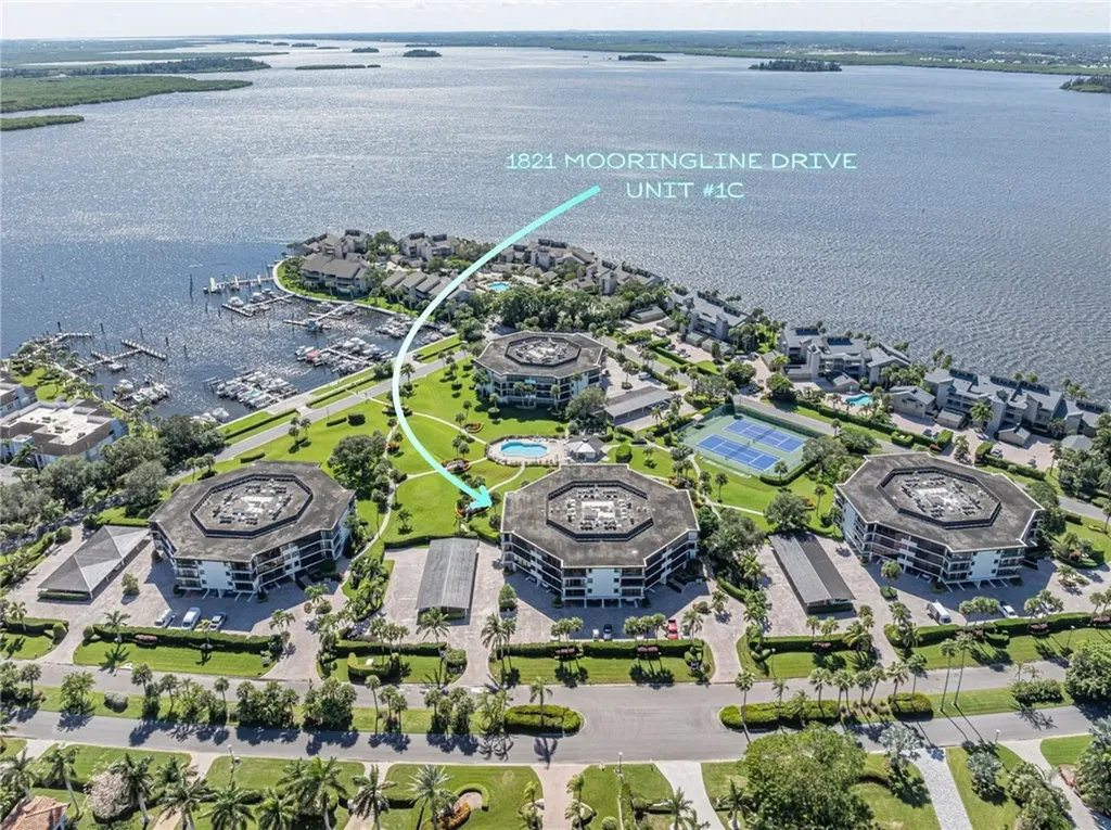 1821 Mooringline Drive Vero Beach FL 32963