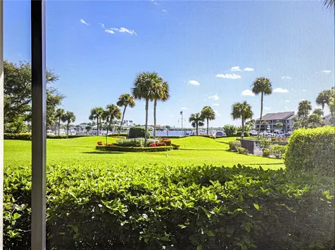 1821 Mooringline Drive Vero Beach FL 32963
