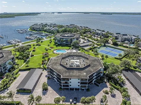 1821 Mooringline Drive Vero Beach FL 32963