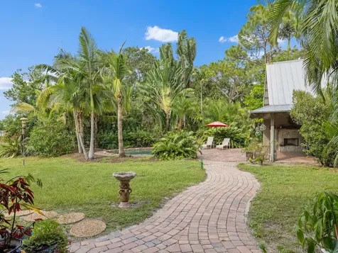 6780 69th Street Vero Beach FL 32967