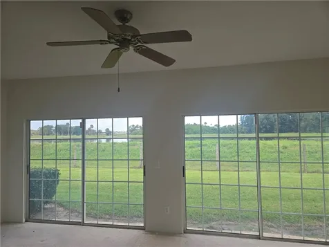 260 Garden Grove Parkway Vero Beach FL 32962