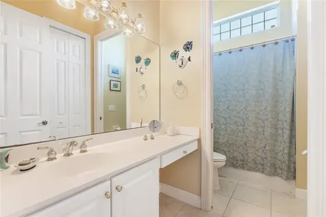 1389 W Island Club Square Vero Beach FL 32963