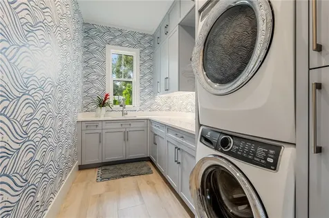 835 Iris Lane Vero Beach FL 32963