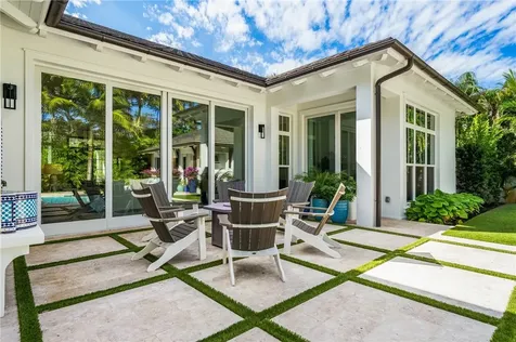 835 Iris Lane Vero Beach FL 32963