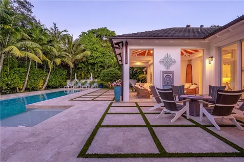 835 Iris Lane Vero Beach FL 32963