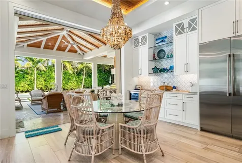 835 Iris Lane Vero Beach FL 32963