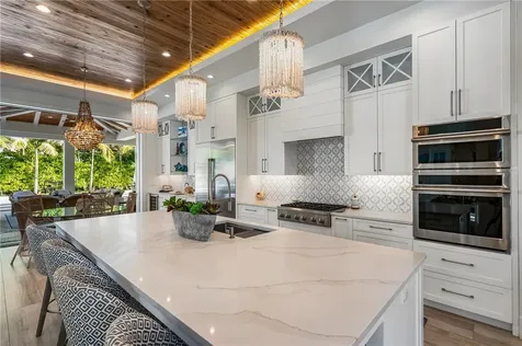 835 Iris Lane Vero Beach FL 32963