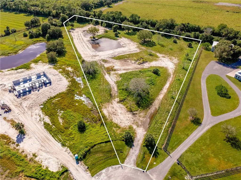 7355 Andrews Place SW Vero Beach FL 32968