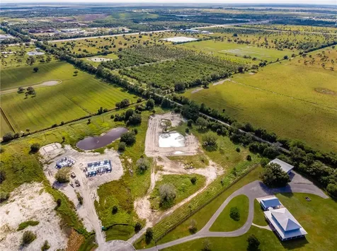 7355 Andrews Place SW Vero Beach FL 32968