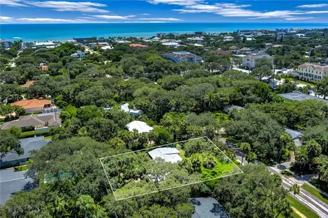 645 Acacia Road Vero Beach FL 32963