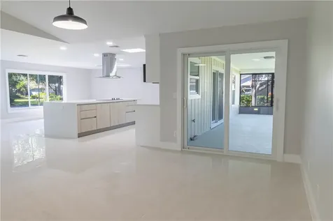 5740 36th Place Vero Beach FL 32966