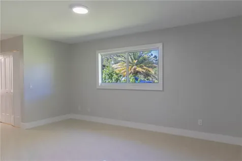 5740 36th Place Vero Beach FL 32966