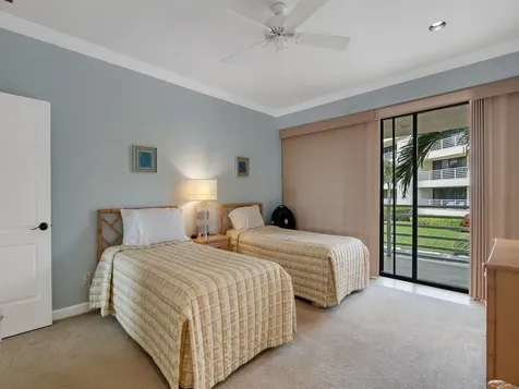5554 Highway A1a Vero Beach FL 32963